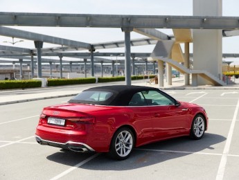 Аренда авто AUDI A5 quattro Кабриолет