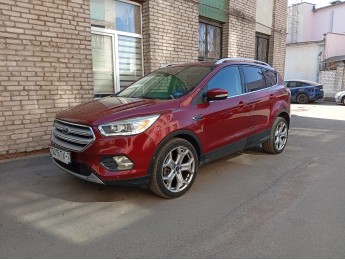 Аренда внедорожника Ford Escape
