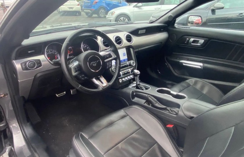Аренда авто Ford Mustang 2019