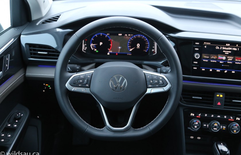 Аренда внедорожника VOLKSWAGEN TAOS