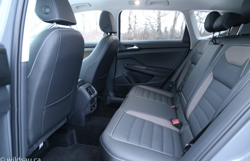 Аренда внедорожника VOLKSWAGEN TAOS