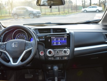 Аренда авто Honda Fit 1,5 AT 2014