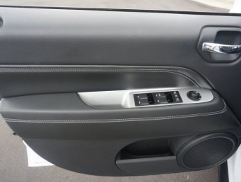 Аренда внедорожника Jeep Compass Аренда внедорожника Jeep Compass