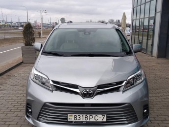 Аренда минивэна Toyota Sienna Аренда минивэна Toyota Sienna
